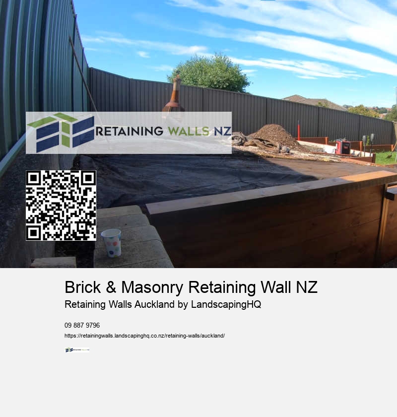 Stoneblock Retaining Wall
